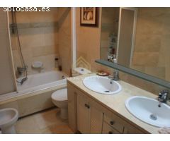 APARTAMENTO PLANTA BAJA CON GRAN JARDÍN EN SOTOGRANDE COSTA.