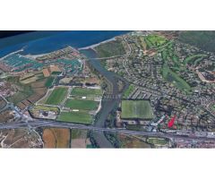 APARTAMENTO PLANTA BAJA CON GRAN JARDÍN EN SOTOGRANDE COSTA.