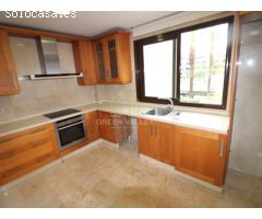 INCREÍBLE APARTAMENTO CON AMPLIA TERRAZA EN LA MARINA DE SOTOGRANDE.