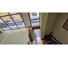 Local en venta de 180m2 con posibilidad para cambio de uso.