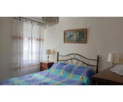 AMPLIA Y LUMINOSA CASA INDEPENDIENTE EN PLENO CENTRO DE LA MALAHÁ, CON TERRAZA Y