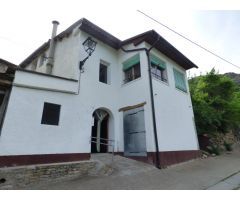 Patrimonio compuesto por casa y fincas rústicas.