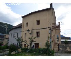 Casa de pueblo en zona de Fiscal.
