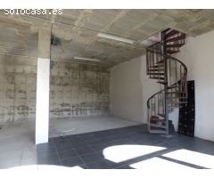 Local en zona comercial Ainsa.