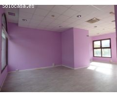 Local en zona comercial Ainsa.