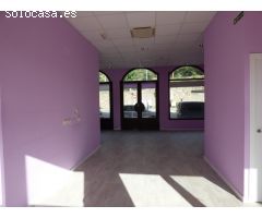 Local en zona comercial Ainsa.