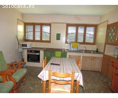 Casa de pueblo a la venta en Eripol.