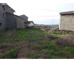Parcela urbana a la entrada de la Sierra de Guara.