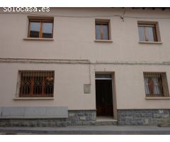 Casa en plaza mayor Tierrantona