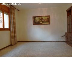 Casa en plaza mayor Tierrantona