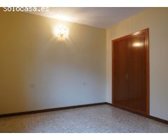 Casa en plaza mayor Tierrantona