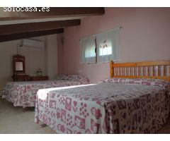 Casa con terreno en Escanilla.