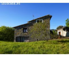 Casa con terreno en Escanilla.