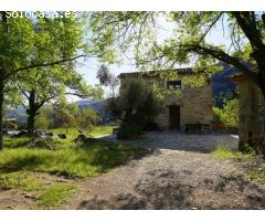 Casa con terreno en Escanilla.
