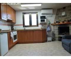 Casa con terreno en Escanilla.