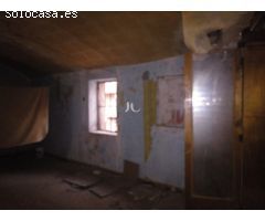 CASA EN LLIRIA