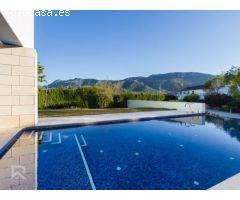 CHALET DE LUJO CON TODAS LAS COMODIDADES