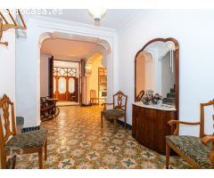 EXCELENTE CASA CON MUCHAS POSIBILIDADES