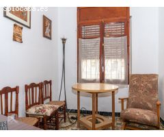 EXCELENTE CASA CON MUCHAS POSIBILIDADES