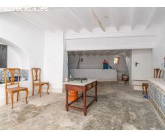EXCELENTE CASA CON MUCHAS POSIBILIDADES