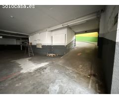 Local comercial amb un gran ventall dusos.