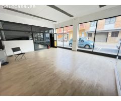 Local comercial amb un gran ventall dusos.