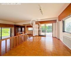 Magnífica casa con jardín a 400 metros de la playa de Mera