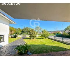 Magnífica casa con jardín a 400 metros de la playa de Mera