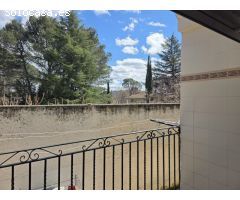 Vivienda y local comercial en Siete Aguas