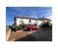 Se vende casa en Lobera