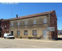 Casa y bar en Villaeles
