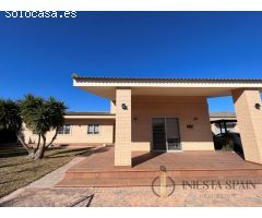 Extraordinaria Villa de 3 Dormitorios Orihuela