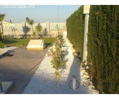 Extraordinaria Villa de 3 Dormitorios Orihuela