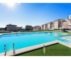 Chalets adosados en Zona Santiago Bernabéu Santa Pola