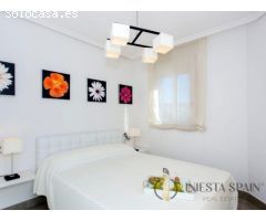 Chalets adosados en Zona Santiago Bernabéu Santa Pola