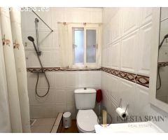 Bungalow adosado de una planta sin vecinos arriba