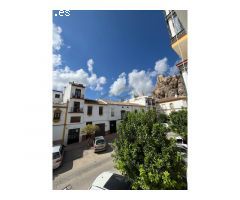 Piso céntrico 220m2, 3 Dorm, 2 Baños, Trastero y Buhardilla.