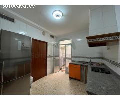 Piso céntrico 220m2, 3 Dorm, 2 Baños, Trastero y Buhardilla.