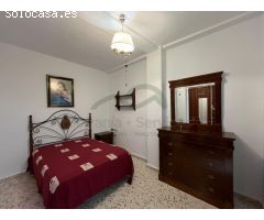 Piso céntrico 220m2, 3 Dorm, 2 Baños, Trastero y Buhardilla.