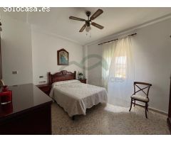 Piso céntrico 220m2, 3 Dorm, 2 Baños, Trastero y Buhardilla.