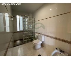 Piso céntrico 220m2, 3 Dorm, 2 Baños, Trastero y Buhardilla.