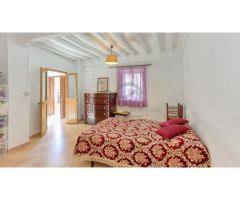 Serrania Services Inmobiliaria: Casa a reformar en Gaucín con gran potencial