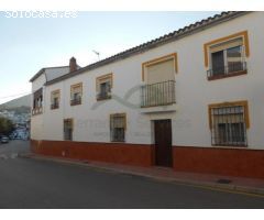 Casa de Pueblo con Parcela 1615 m2.