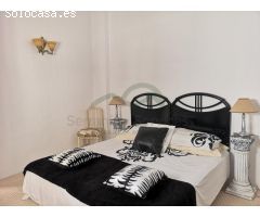Casa Urbana, 2 Dormitorios, Baño, Salón.