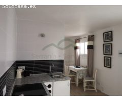 Casa Urbana, 2 Dormitorios, Baño, Salón.