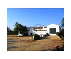 Cortijo con 37 hectares, Puerto Serrano