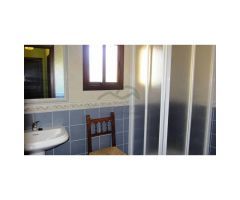 Finca con Vivienda, Naves, Olivar y Piscina