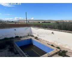 Serrania Services Inmobiliaria: Cortijo Andaluz en Antequera