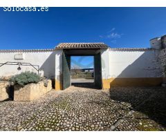 Serrania Services Inmobiliaria: Cortijo Andaluz en Antequera