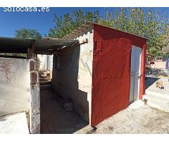 Casa de Campo con piscina en Hondón de las Nieves.